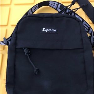 Supreme shoulder bag